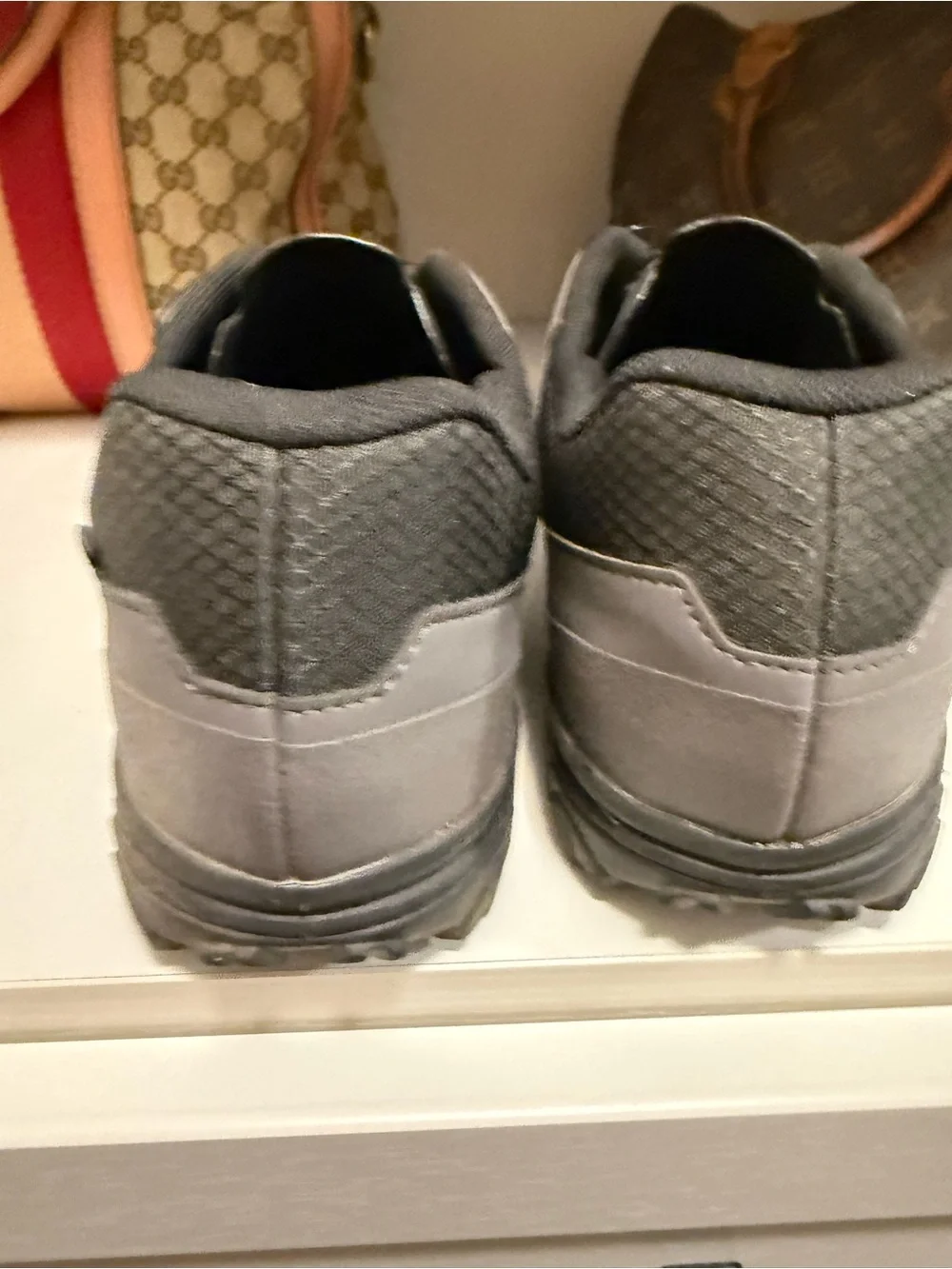 Men's Gray Pearl Izumi Cycling Shoes Clip In Cleats